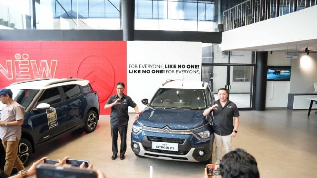 Indomobil perkenalkan Citroen C3 dan Citroen Cossover di Kota Medan. (Foto: Indomobil)