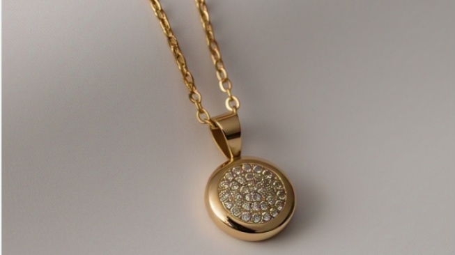 Kalung Emas Pendant