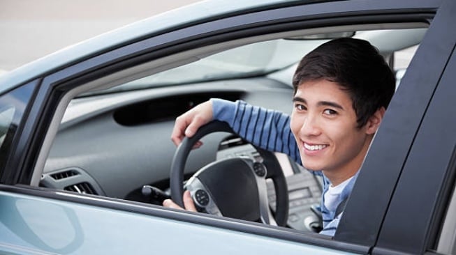 Review Toyota Yaris Bakpao, Mobil Bekas Recommended Buat Mahasiswa Pengen Irit Tapi Tetap Estetik