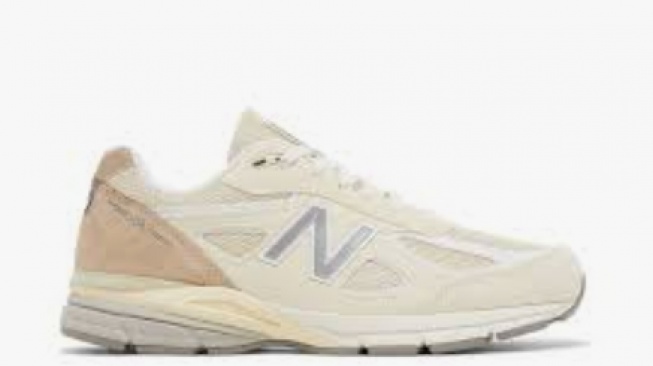 New Balance 990