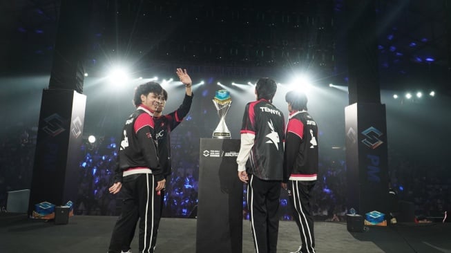 eArena keluar sebagai juara PMSL SEA Summer 2025, turnamen PUBG Mobile tingkat Asia Tenggara. [Dok. Level Infinite Indonesia]