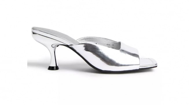 Rekomendasi heels yang cocok untuk kaki lebar, Zalora Wide Fit Pointed Kitten Heels (zalora.co.id)