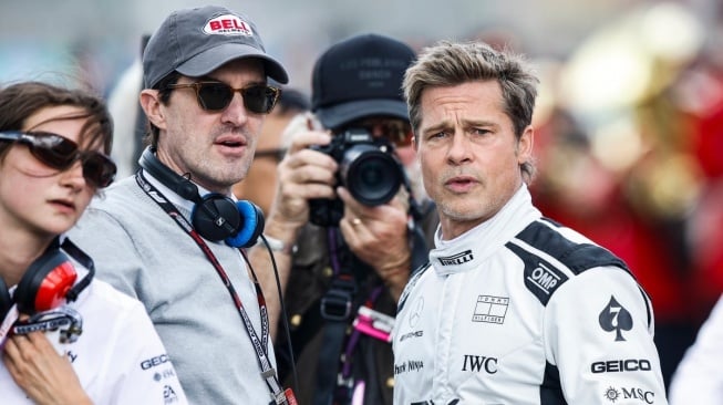 Penampilan Brad Pitt di film F1: The Movie. [YouTube]