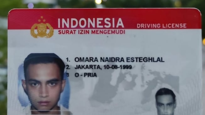 Omara Esteghlal klarifikasi mengenai identitas dirinya (Instagram)