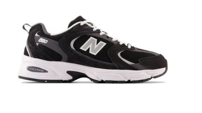 New Balance 530 Black Magnet Silver Metallic. [newbalance.co.id]