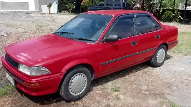 Toyota Corolla Twin (OLX)