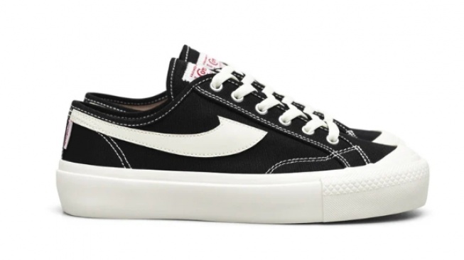 Compass Gazelle Low Black White. [sepatucompass.com]