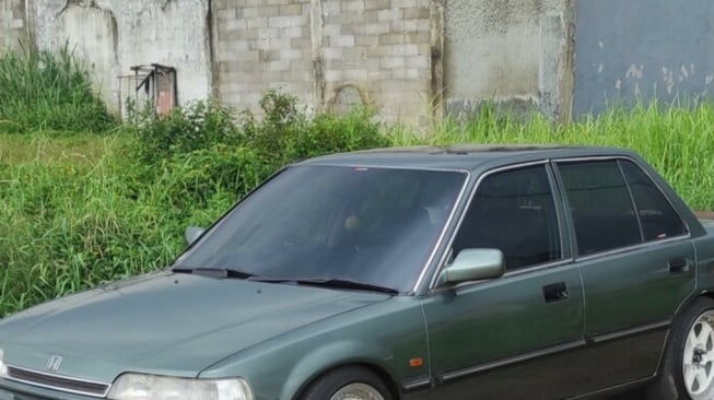 Honda Grand Civic (OLX)