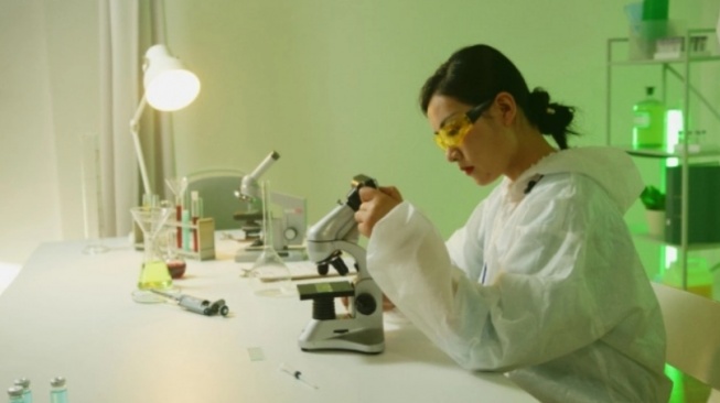 Perempuan Muda di Bidang STEM, Buktikan Sains dan Teknologi Bisa Jadi Jalan untuk Ubah Dunia