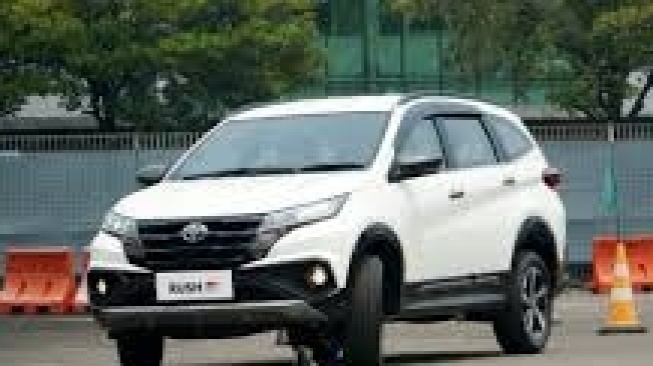 14 Toyota Rush Bekas di Bawah Rp 90 Juta: Ini Daftar Harga Juni 2025, Nikmati 7 Kelebihan Mobil SUV!