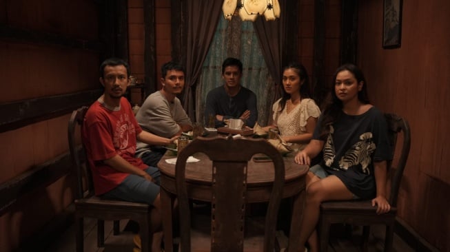 Salah satu adegan di film Pernikahan Arwah. [Entelekey Media Indonesia]