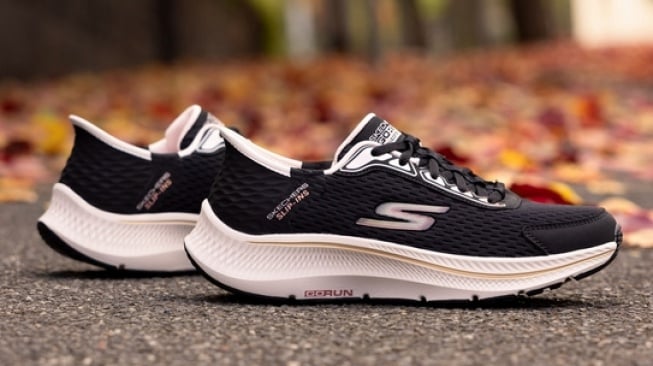 4 Rekomendasi Sepatu Olahraga Wanita Skechers: Stylish dan Nyaman untuk Sehari-hari