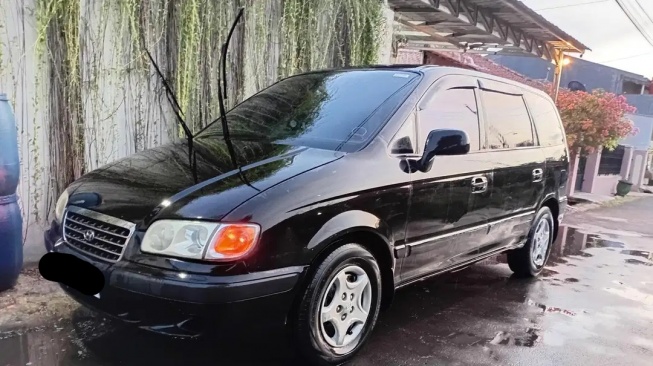 Hyundai Trajet (2004). (OLX)