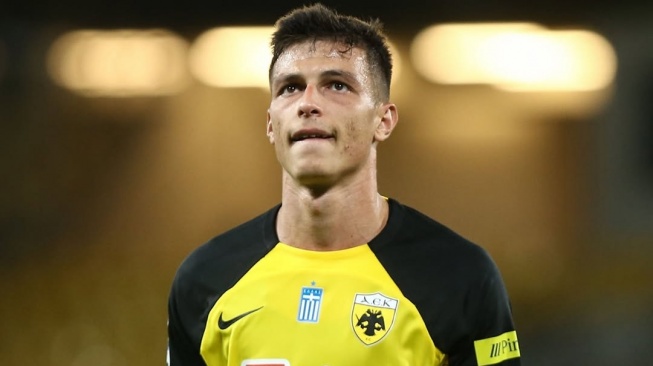 Stavros Pilios, pemain AEK Athens yang bakal jadi pesaing Dean James. (Instagram Stavros Pilios)