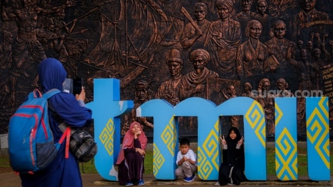 Target 200 Ribu Pengunjung di Libur Sekolah! Menpar Cek Kesiapan TMII