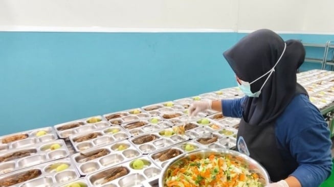 Heboh Polemik Snack jadi Menu MBG, Kepala BGN: Tak Pernah Ada Kebijakan Salurkan Bahan Baku