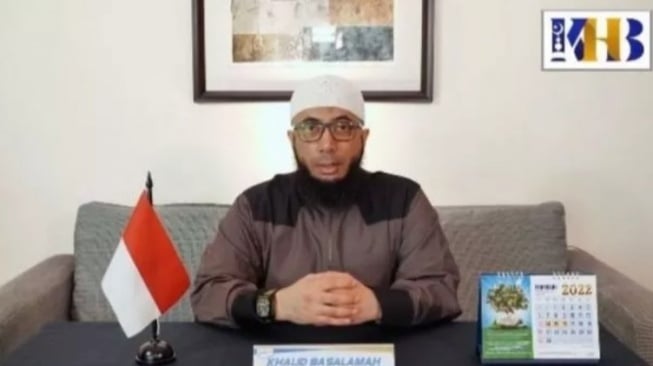 Kini Berurusan dengan KPK, Apa Travel Umrah dan Haji Milik Ustaz Khalid Basalamah?