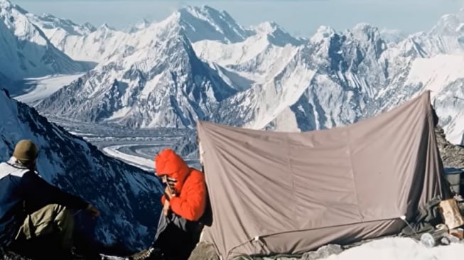 Gunung K2 [Youtube/Eddie Bauer]