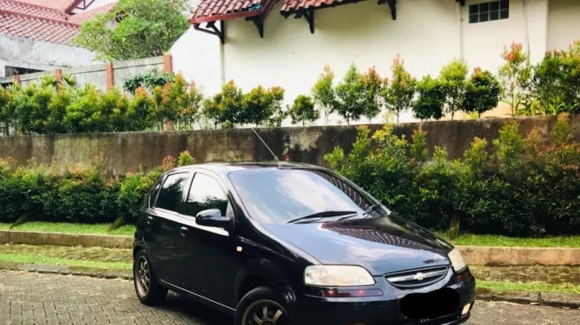 Chevrolet Aveo (2004). (OLX)