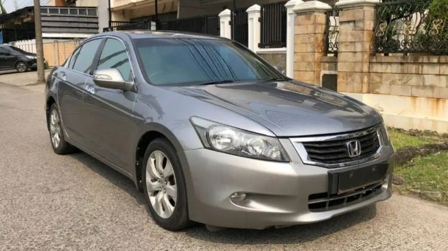 Honda Accord 2008. (OLX)