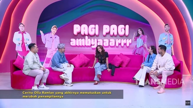 Cuma 3 Orang Kepercayaan yang Diberitahu Olla Ramlan soal Keputusan Lepas Hijab. [YouTube]