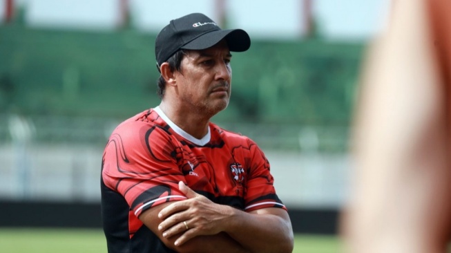 Alfredo Vera Dibebani Target Masuk 10 Besar, Madura United Tambah Amunisi