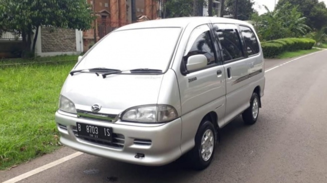 Daihatsu Espass (mobil123.com)