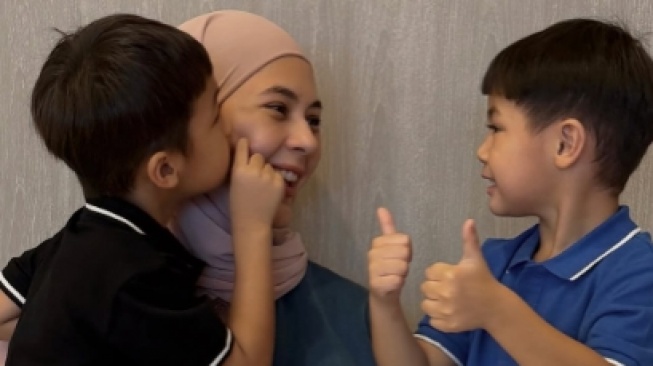 Respons Paula Verhoeven Usai Hak Asuh Anak Jatuh ke Tangan Baim Wong (Instagram/@paula_verhoeven)