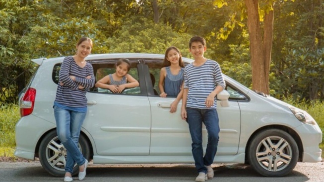 3 Rekomendasi Mobil Honda 3 Baris Paling Irit: Pilihan Ideal untuk Keluarga 2025