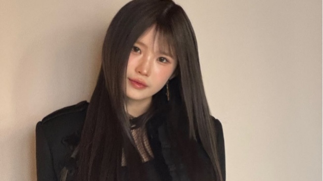 4 Padu Padan Street Style ala Song Hayoung Fromis 9, Pas Buat Tampilan Harian