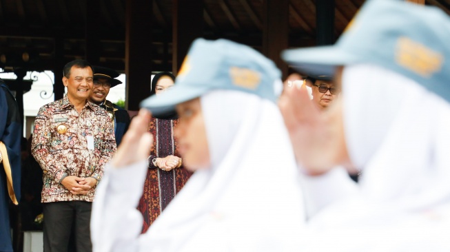 Jangan Sampai Putus Sekolah! Pemprov Jateng Kucurkan Beasiswa Rp2,2 Miliar