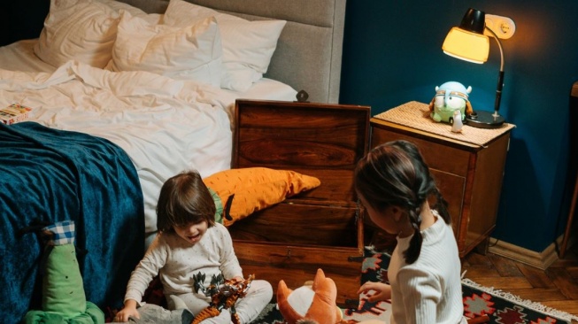 Ilustrasi kamar anak menurut Feng Shui. (Pexels/cottonbro studio)