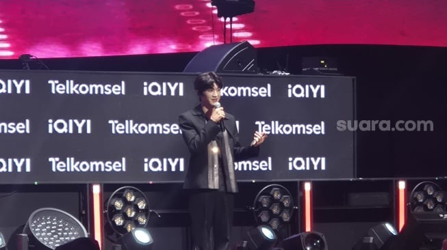 Kerja sama Telkomsel x iQIYI hadirkan paket bundling baru, bersama Brand Ambassor iQIYI Chen Zheyuan di Jakarta, Senin (30/6/2025). [Suara.com/Dythia]