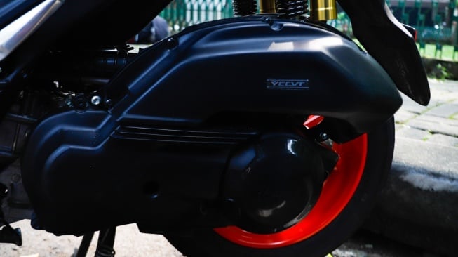 Aerox "Turbo" dilengkapi dengan teknologi  YECVT (Yamaha Electric Continuously Variable Transmission) yang juga digunakan pada Yamaha NMax. [Foto: SUARA.com/Alfian Winanto]