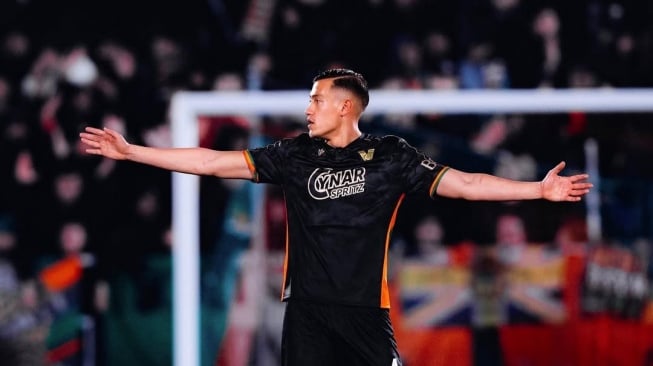 Venezia Pasang Banderol Rp189 Miliar untuk Jay Idzes