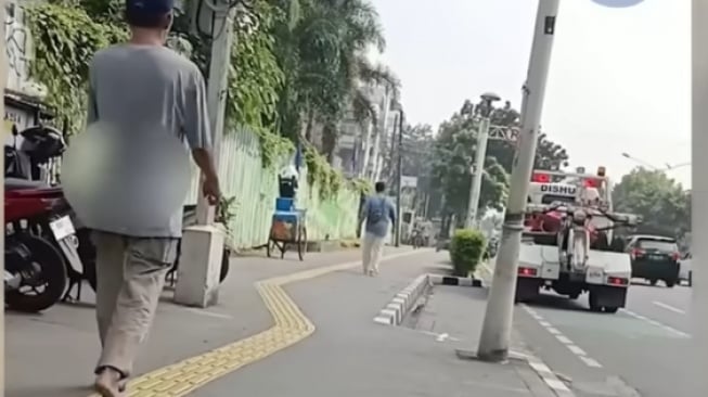Petugas Dishub DKI diduga lakukan pungli ke sopir bajaj. (Ist)