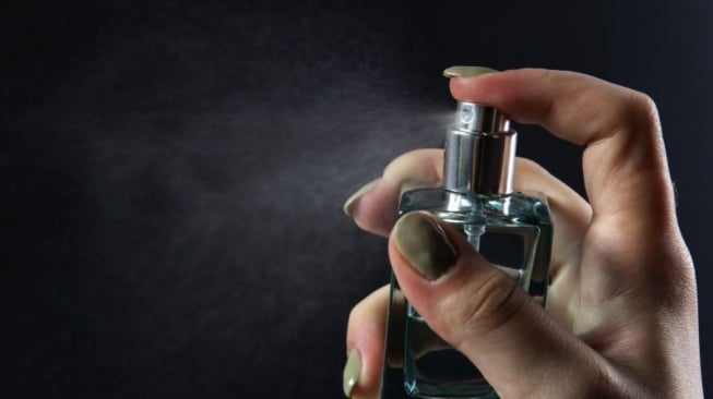 9 Parfum Bayi Bebas Alkohol, Harumnya Tahan Lama dan Aman untuk Kulit Sensitif!