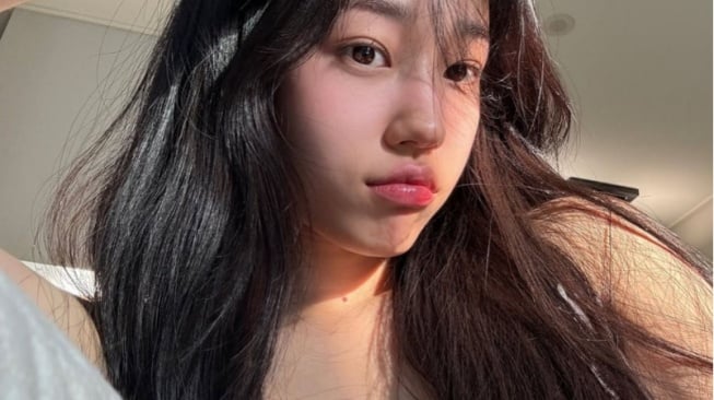 4 Ide Daily Look Simpel ala Roh Yoon Seo, Stylish untuk Ditiru Sehari-hari