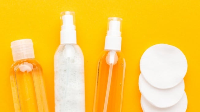 5 Rekomendasi Toner Badan, Ampuh untuk Cerahkan Kulit dan  Samarkan Bekas Luka
