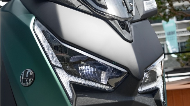 Fitur Sekelas Yamaha XMAX, Harga Setara Honda BeAT: Pesona Lingchen 007 Bikin Geger