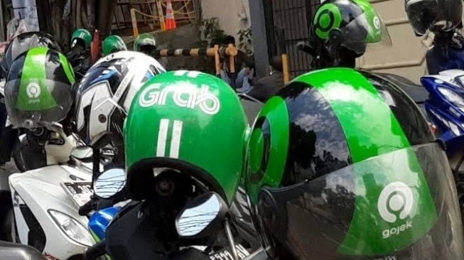 Di Tengah Rencana Kenaikan Tarif Ojol, Begini Kata Pengamat Alvin Lie