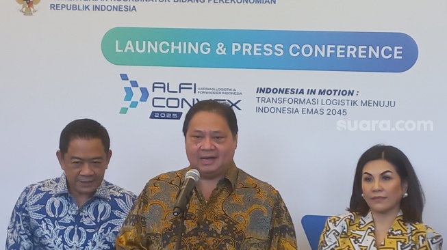 PMI Manufaktur RI Anjlok, Menko Airlangga: Industriawan Lagi Pesimistis!