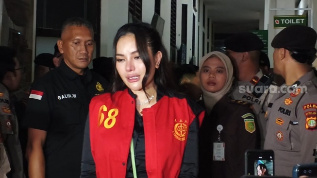 Drama di Sidang Vadel Badjideh: Nikita Mirzani Ngamuk, Lolly Tolak Beri Kesaksian di Depan Ibu!