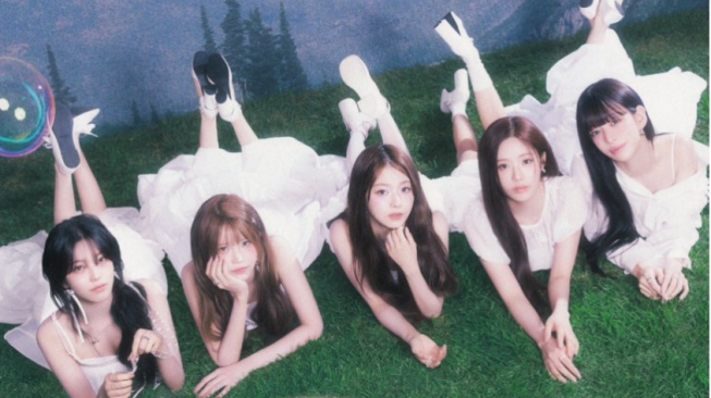 Like You Better oleh fromis_9: Janji Cinta Sejati dalam Harmoni Pop 80-an