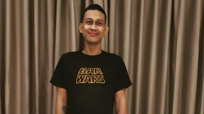 Fakta pengakuan Revelino Tuwasey lelaki yang mengaku  ayah biologis anak Lisa Mariana (Instagram)