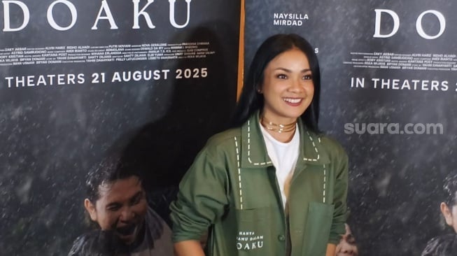 Tangis Nirina Zubir Pecah di Film Prilly Latuconsina, Tak Kuat Jadi Istri Vino G. Bastian