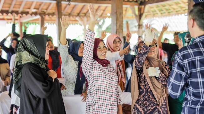 IHH memberikan pelatihan pengembangan SDM sektor pariwisata mulai dari sikap diri yang benar dalam pelayanan, komunikasi dalam pelayanan, kebersihan produk dan lingkungan, hingga penampilan (Dok: InJourney)