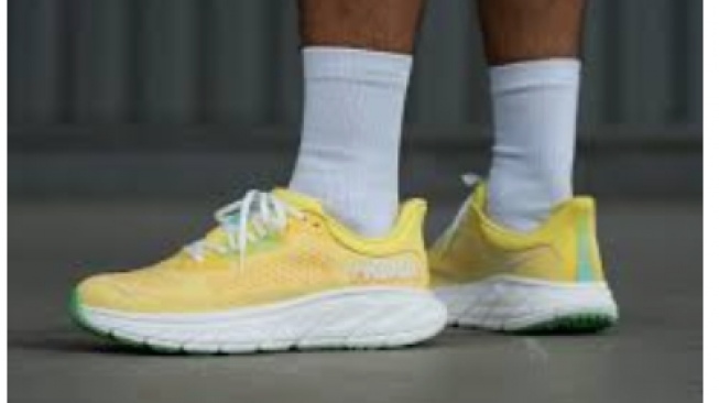 Hoka Arahi 7