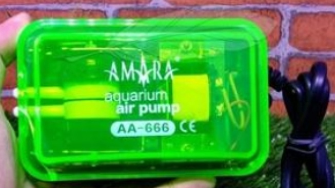 Amara Aquarium Air Pump AA-666. [Tokopedia]