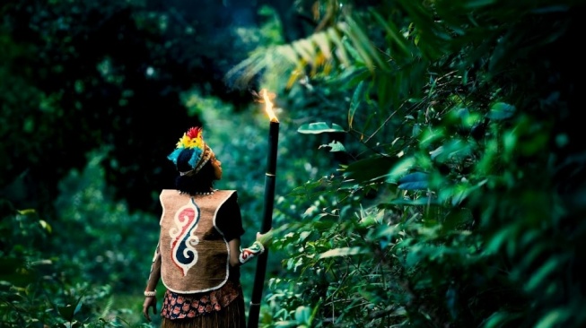 Suara dari Tanah yang Terluka: Orang Muda Papua Menuju COP30